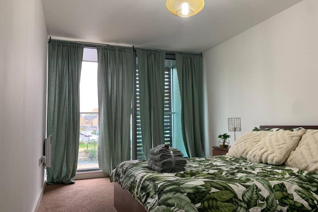 1988 Homes - Milend Londra Esterno foto